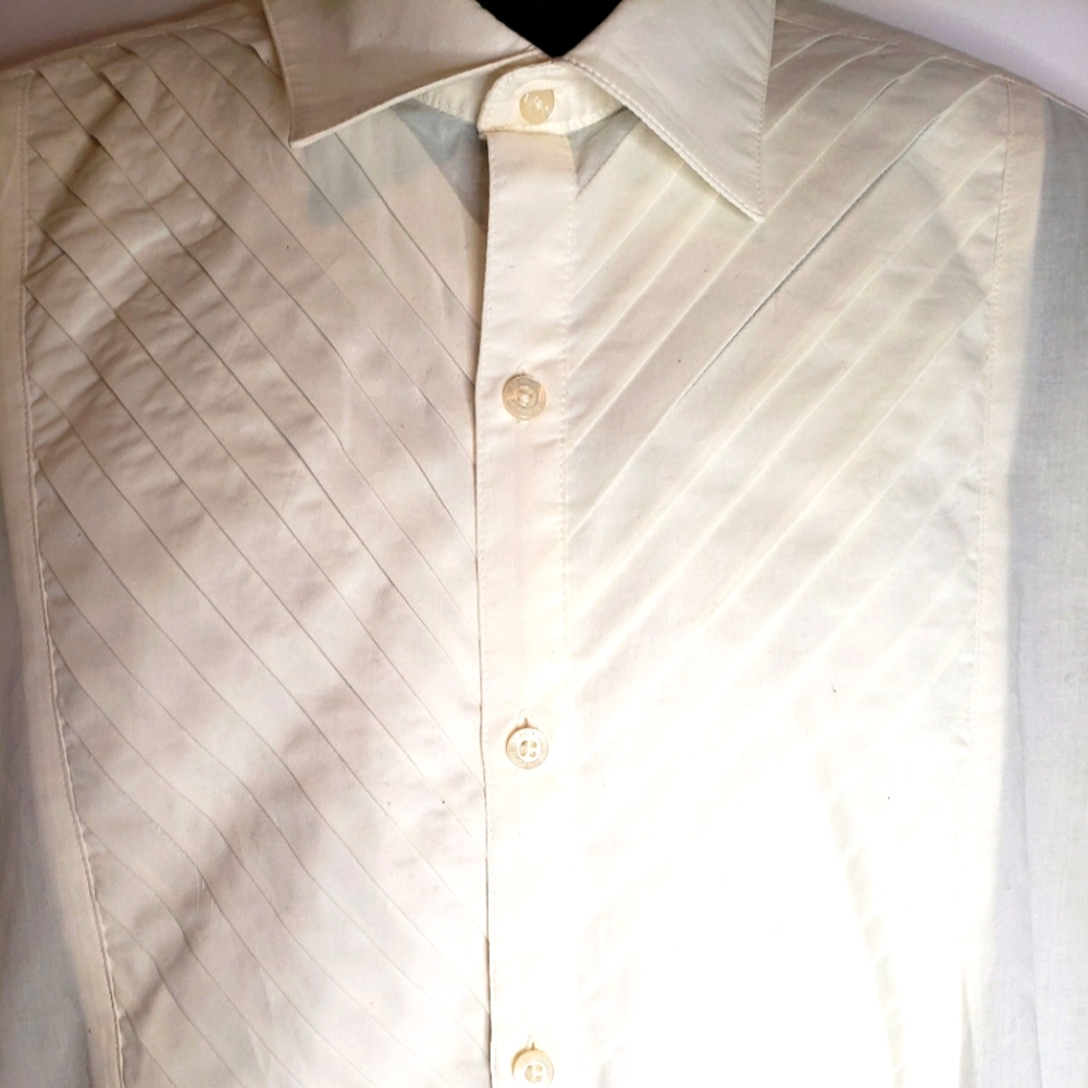 New Sean John Formal Dress Shirt. Men X large Cream